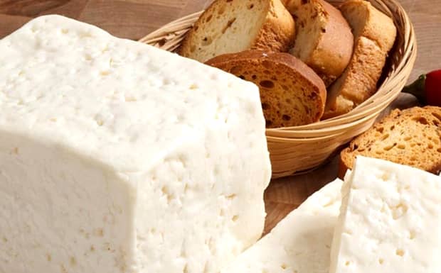 Guvernul a emis o alertă alimentară: mai multe tipuri de brânzeturi neconforme. Amenzi uriașe