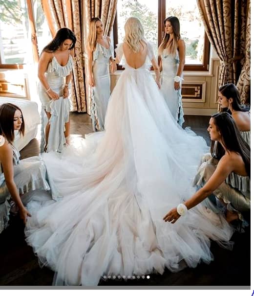 Andreea Bălan a uimit pe toată lumea. S-a îmbrăcat în mireasă cu o zi înainte de nuntă. FOTO