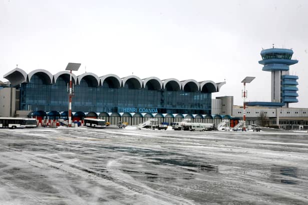 Întârzieri la cursele aeriene de pe Otopeni și Băneasa. Ce se întâmplă în aeroporturi