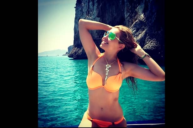 Thalia, in bikini la 45 de ani! Cum poate arata acum mexicanca sexy despre care se spune ca si-a scos doua coaste ca sa fie impecabila