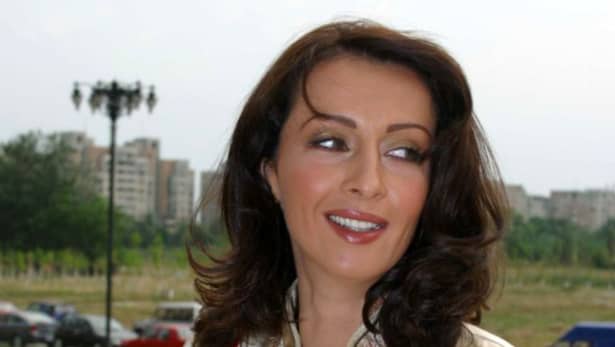 Mihaela Rădulescu a fost desființată de un medic estetician