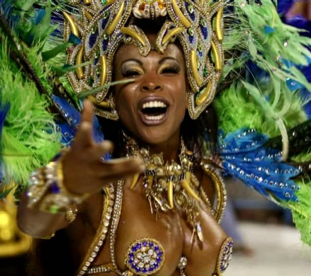 GALERIE FOTO. Cele mai DEZINHIBATE femei de la Carnavalul de la Rio