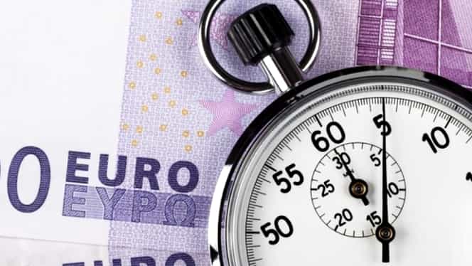 CURS BNR. Euro şi francul elveţian scad, dolarul creşte