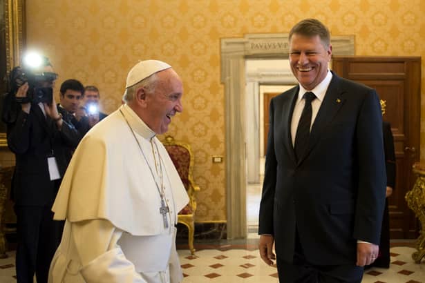 Reacția lui Gigi Becali, după ce a aflat de vizita lui Papa Francisc în România