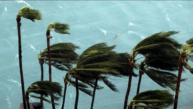 VIDEO | Uraganul Irma a şters de pe faţa Pământului o insulă! „Vedeam maşini cum zboară peste noi” GALERIE FOTO