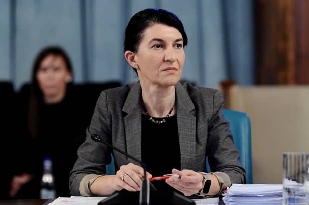 Violeta Alexandru, mesaj care îngrozește România! „200.000 de contracte de muncă au fost suspendate săptămâna aceasta”