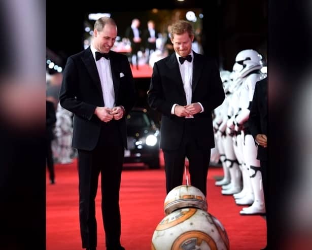 Prinţii Casei Regale Britanice, la premiera peliculei „Star Wars: The Last Jedi”. Au jucat şi ei!