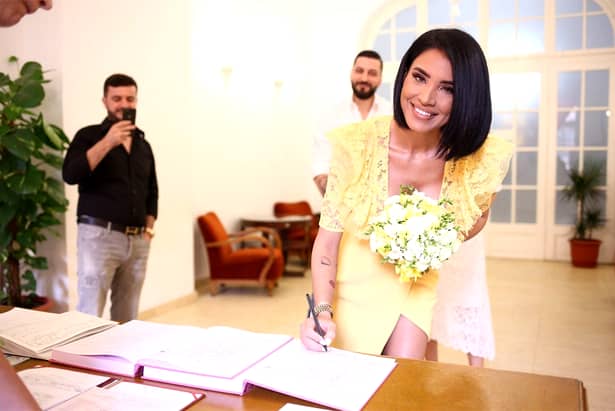 Adelina Pestrițu s-a căsătorit cu Virgil Steblea! Rochii de mireasă de peste 40.000 de euro la nuntă