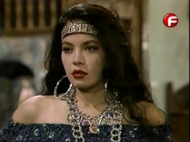 O mai ţii minte pe actriţa care a jucat-o pe Kassandra în telenovela fenomen?