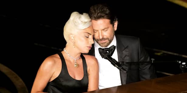 Iubita lui Bradley Cooper, Irina Shayk, a șters-o pe Lady Gaga de pe rețelele de socializare