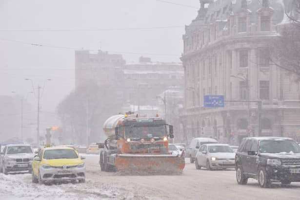 Ninge în București! Ninsoare