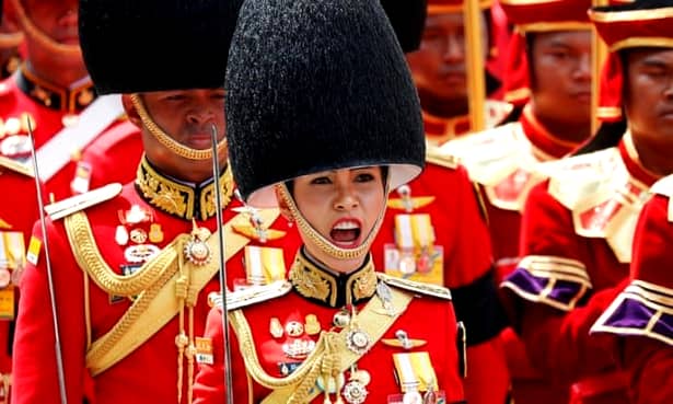 Amanta regelui Thailandei a rămas fără titlul său oficial