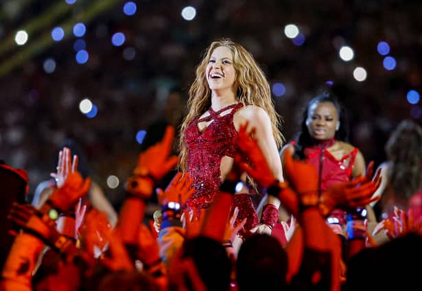 Shakira și Jennifer Lopez au făcut senzație la Super Bowl 2020! Divele muzicii, apariții de neuitat. Galerie foto + Video