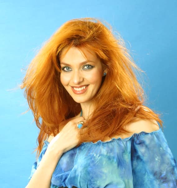 O figură foarte iubită, Bianca Brad a fost foarte apreciată în lumea mondenă. Aceasta a fost actriță și model, dar și câștigătoarea titlului de Miss România în anul 1990. După ce s-a retras din vizorul camerelor de filmat, a încercat să-și facă o familie.
