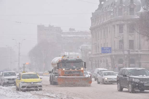 ALERTĂ! Ninge în București! Avertisment oficial de la ANM