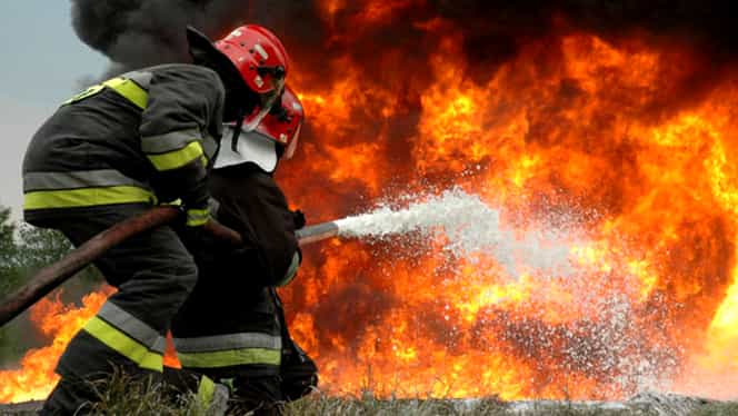 VIDEO. Doi români au pierit într-un incendiu devastator care a cuprins o clădire de imigranţi din Germania!