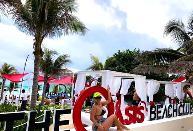 Anda Adam, poze incitante în vacanța din Cancun. Cum s-a fotografiat cântăreața