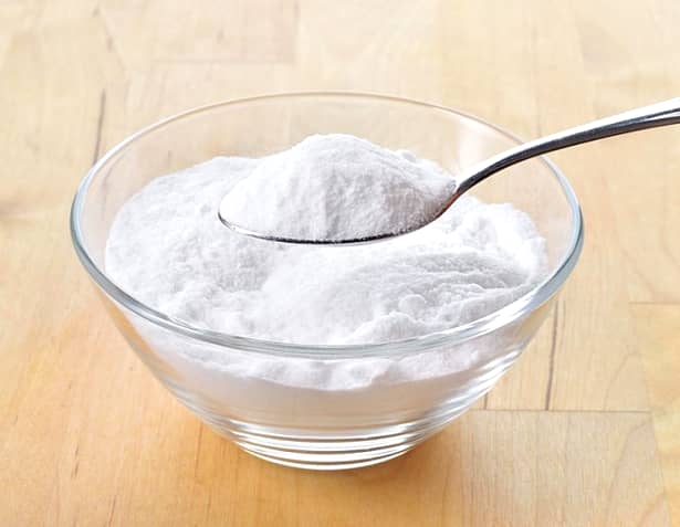 Bicarbonatul de sodiu este un remediu ieftin, eficient și la îndemână