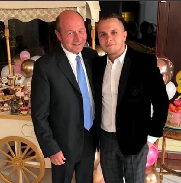 Cum a apărut Maria Băsescu, la botezul din acest weekend! Fosta primă Doamnă a fost scumpă la vedere