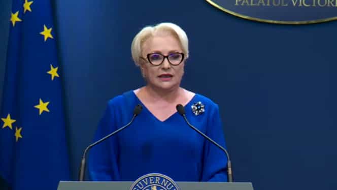 Viorica Dăncilă, o altă gafă! Președintele PSD s-a încurcat la prima strofă a imnului național