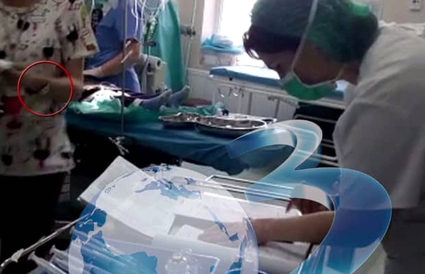 Scandal la spitalul Grigore Alexandrescu! Medic filmat în timp ce opera fără mănuși. Video