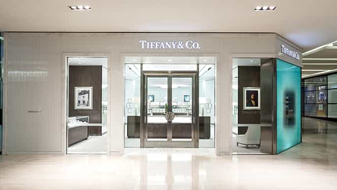 Producătorul de bijuterii Tiffany a fost vândut! Achiziția a costat 16 miliarde de dolari