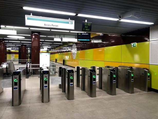 Metrorex a inaugurat terminalul multimodal Străuleşti! Aşa arată turnicheţii de la intrarea în staţia de metrou care va avea o parcare c