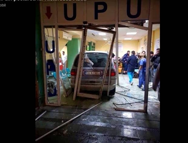 VIDEO Un șofer a intrat cu mașina în UPU Craiova. Ce au descoperit anchetatorii