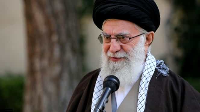 Ayatollahul Khamenei respinge orice formă de ajutor din partea SUA în criza de coronavirus: ”Sunt nişte şarlatani”. VIDEO