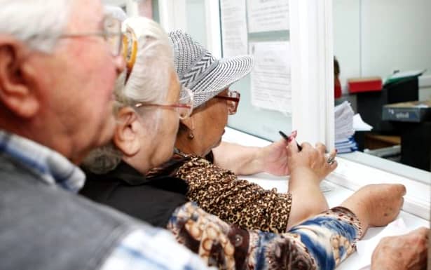 Lege importantă pentru toți românii cu pensii mici! Ce se întâmplă cu pensionarii, în 2019