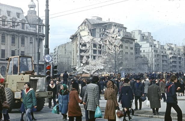 Un număr de 33 de clădiri și blocuri s-au prăbușit din cauza impactului seismului. Unda de șoc a acestuia s-a resimțit în toți Balcanii. Se pare că defapt cel mai puternic seism din România a fost cel din 1802.