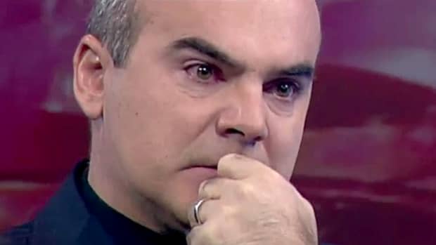 Rareș Bogdan, în lacrimi, la revenirea la Realitatea TV! Scrisoarea de la Oreste, care l-a emoționat atât de tare