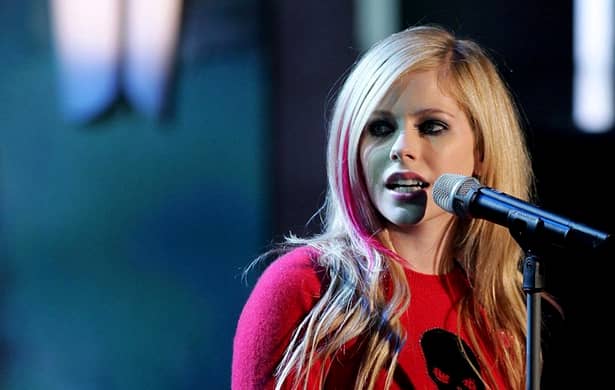 Avril Lavigne a acceptat moartea adusă de boala Lyme! Cântăreața, mărturisiri cutremurătoare!