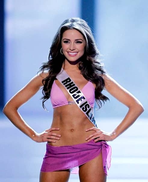 GALERIE FOTO. O fostă Miss Universe s-a despărţit de iubitul fotbalist pentru că el a refuzat să facă dragoste cu ea