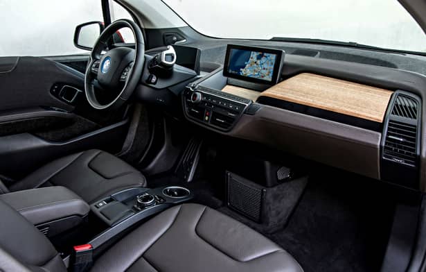 GALERIE FOTO. BMW i3, cea mai vândută maşină electrică din România