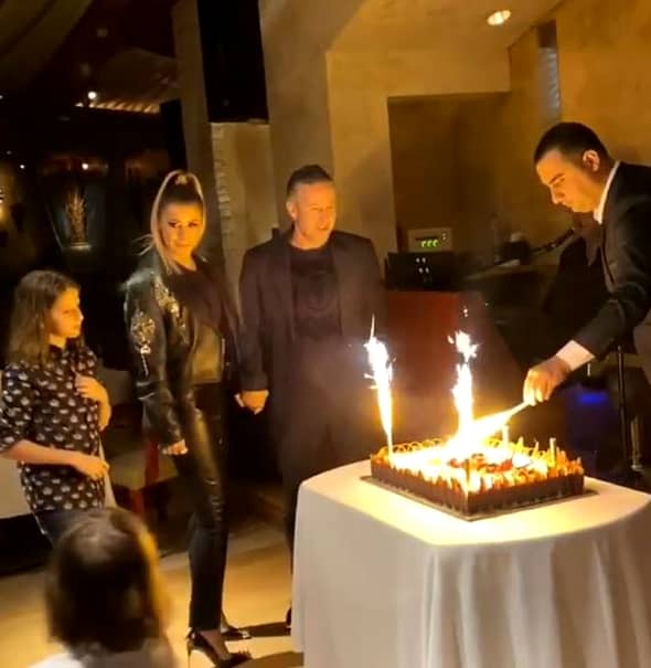 Anamaria Prodan, petrecere cu lăutari în Dubai! A primit cadouri mai multe genţi, în valoare de sute de mii de euro