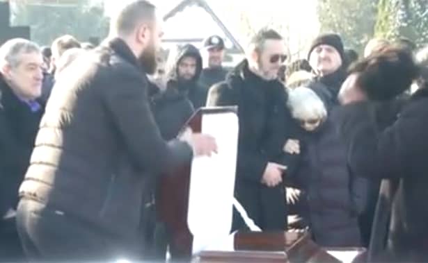 Meme Stoica și-a înmormântat tatăl! Mesajul dureros transmis de la mormânt: Îl sunam după fiecare meci
