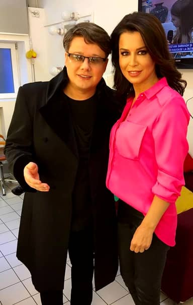 GALERIE FOTO. Cum a marcat-o DRAMA VIEŢII pe una dintre cele mai frumoase ştiriste ale României! Cînd o vedeai la TV nu ţi-ai fi închipuit prin ce trece! Cum arată acum şi ce s-a ales de Simona Pătruleasca
