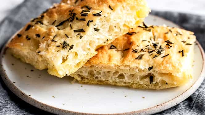 Rețeta Zilei de 8 august. Cum să prepari pâine focaccia ca un ”italiano vero”