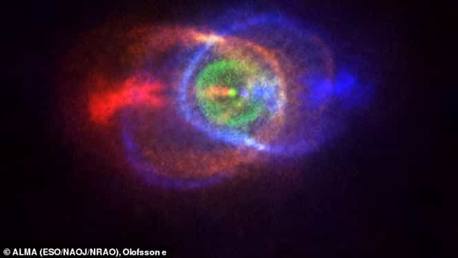Fenomen astronomic rar surprins de cercetători. Un astru gigant roşu înghite o stea mai mică