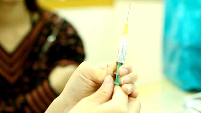Organizaţia Mondială a Sănătăţii, avertisment cu privire la vaccinarea obligatorie: “Evitaţi campaniile în masă până se rezolvă situaţia Covid-19”