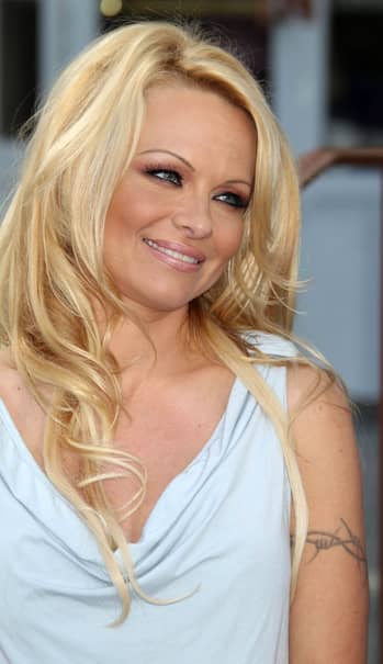 Pamela Anderson, apariție de infarct la Mondial! A încălcat toate regulile si a „ANULAT” Campionatul