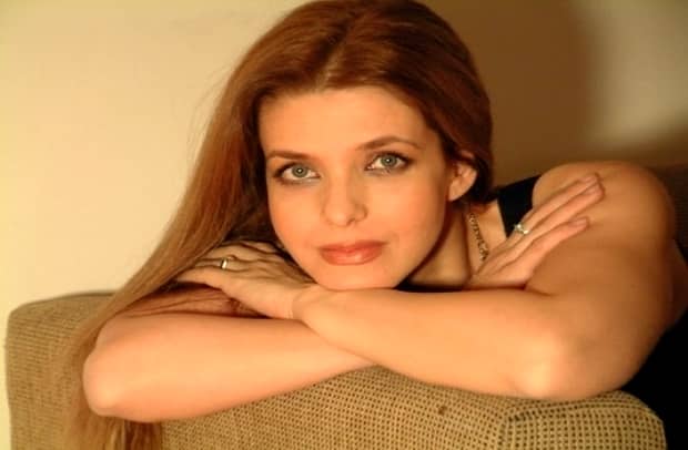 GALERIE FOTO. Fosta Miss România a vrut să se sinucidă: „Strîngeam pastilele pentru că voiam să pun punct vieţii!”