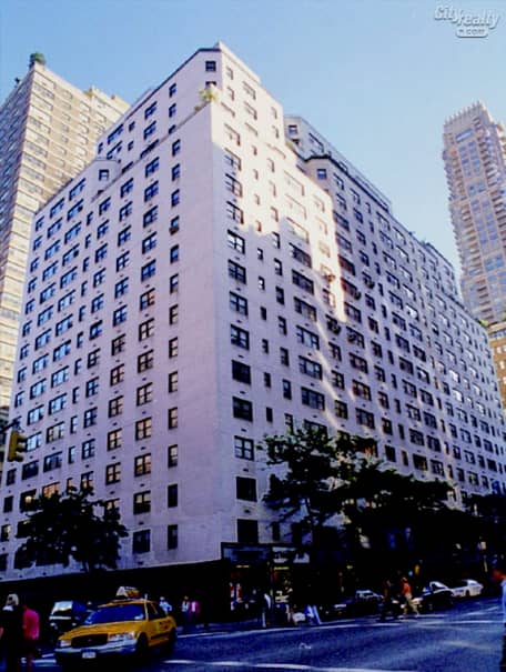Fata lui Victor Ciorbea are un apartament de lux in Manhattan! Locuinţa este evaluată la 750000 de dolari, dar Oana o inchiriază pentru 4350 de dolari pe lună