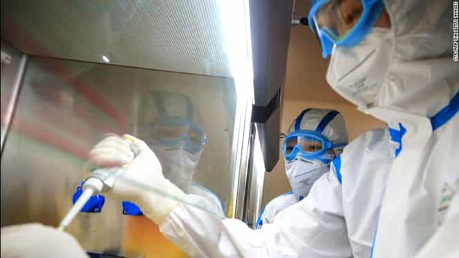 O echipă de cercetători din Marea Britanie încearcă să creeze un nou test pentru coronavirus! Acesta ar urma să depisteze persoanele infectate în doar 20 de minute