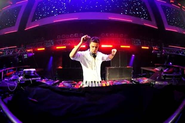 Unul dintre cei mai cunoscuţi DJ din lume ia o decizie RADICALĂ după tragedia din Colectiv