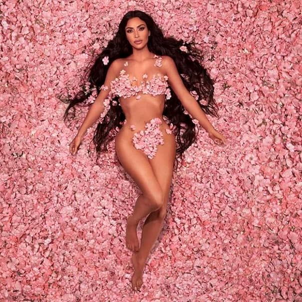 Așa să tot arăți la 38 de ani. Kim Kardashian a umplut Instagramul de poze sexy
