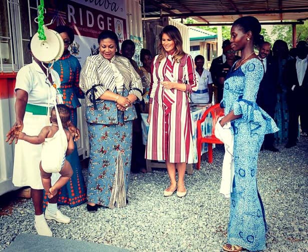 Melania Trump a purtat în cadrul vizitei în Ghana o rochie Celine
