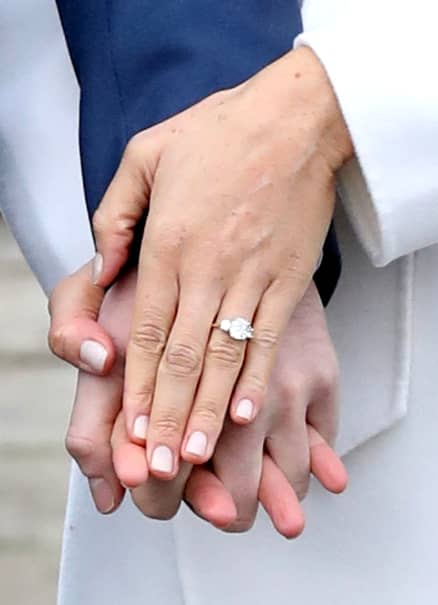 Prinţul Harry se însoară cu actriţa Meghan Markle! I-a oferit un inel făcut din diamantele Prinţesei Diana