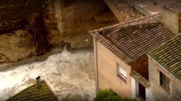 Mai multe victime făcute de inundațiile din Spania și Franța. A plouat în câteva ore cât în tot anul – FOTO